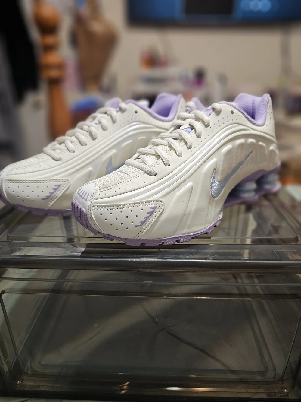 Nike Shox Kids White and Lavender Athletic Sneakers